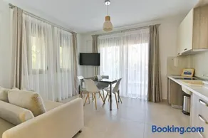 Kalli's Apartments - Image 2