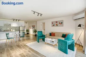 New cairo apartment in front of Garden 8 Mall - Image 3