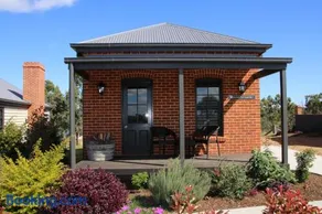 Dusty Hill Vineyard - Moffatdale - Image 2