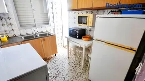 Apartamento Cerca del mar azotea privada con Barbacoa Solo alquilo a familias y parejas - Image 1