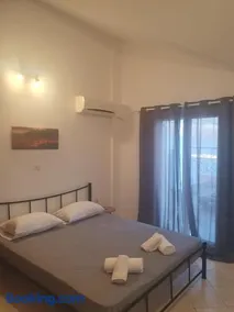 Johanna Sea View Apartment - Image 2