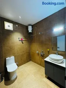 Mannat Hotel - Image 1