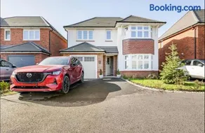 Telford - Priorslee, Spacious Double Room on a Newly built House, Free Parking, Free Wifi - Image 3