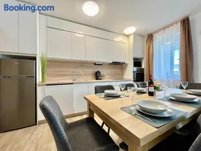 Silver Lux Apartman - Image 1