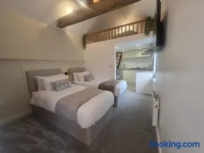 The Loft Studio - Image 4