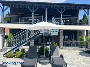 Villa Wine House - Image 2