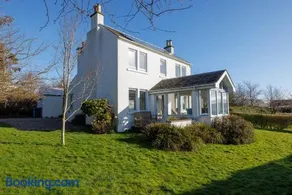 Seaside House Heart Of Gigha Amenities and Beach - Image 2