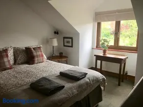 Secret Garden Cottage - Image 2