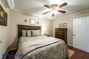 Songbird Haven Cozy Country Getaway - Image 3