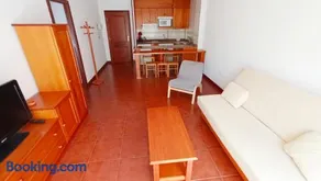 Apartamentos San Vicente Playa - Image 2