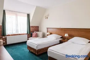 Hotel Szymbark - Image 2