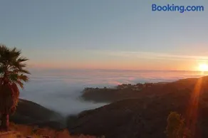 Malibu Secluded Escape Ocean View Zen House - Image 3