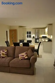 Glendarragh Cottage - Image 2
