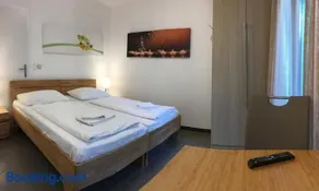 AJO Apartments - Alte Donau Terrace Studio - Self-Check-in - Image 2