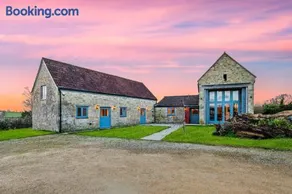 Hidden Barn - Hot Tub, Pool - Image 2