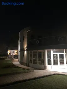 Nautilus Étterem és Panzió - Image 2