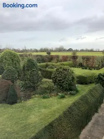 Apuldram Manor farm - Image 2