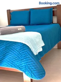 Apartamento com 2 Quartos, próximo ao Centro da Cidade com internet de Alta Velocidade 700Mbps com espaço para home office, Cozinha Completa, Máquina de Lavar e Secar em Condomínio com Portaria 24h, Estacionamento incluso e espaço para Crianças - Image 3