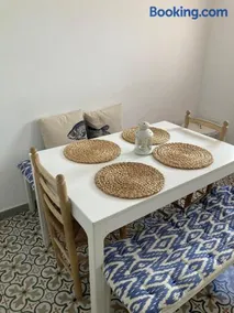 Moderna casa de pueblo en el casco viejo de Jávea - Image 2