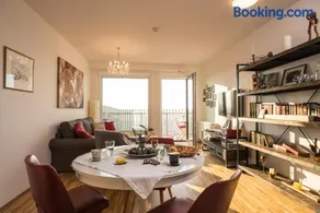Sky View Apartment Vienna - Image 2
