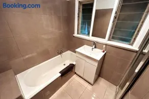 Maryborough Central Home - Image 5