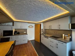 Appartamento adatto alle famiglie con terrazza, sauna e giardino - Image 5