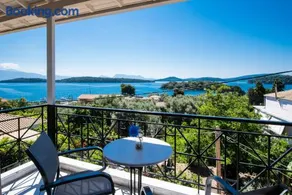 Spiros Sea View - Image 4