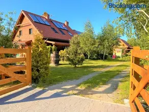 Liwia Park - Image 1