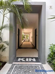 Caribbean Golf and Beach Retreat - Image 1