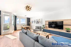 Exklusives Apartment Sunrise mit Whirlpool im 24-OG, Zugang zu Pool und Sauna - Image 2