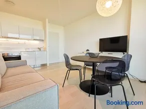 Merville family apartment - Image 3