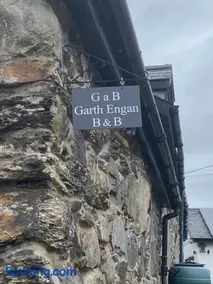 Garth Engan B&B with private lounge - Image 4