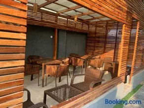 Exodus Hotel & Restaurant - Image 4
