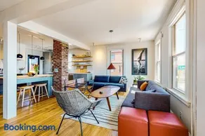 Sweeping Sheepscot River views in newly renovated 200 year old Wiscasset home - Image 3