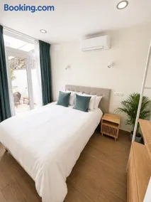 Coastal Retreat Steps from the Sea 2BR 2BA - Image 3