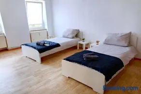 Charming flat in Schönebeck - Image 1