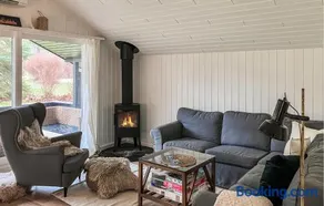 2 Bedroom Nice Home In Hundested - Image 2