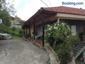 Guesthouse Lamprini - Image 2