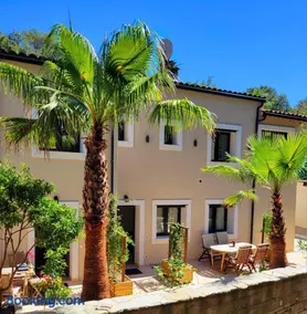 Villa Riviera - Image 2
