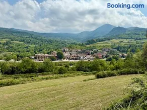 Panoramic apartment among the Oltrepò vineyards - Image 1