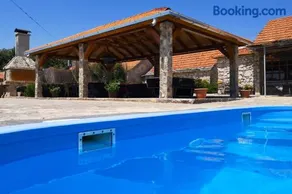 Holiday house with a swimming pool Gornje Planjane, Zagora - 11701 - Image 1