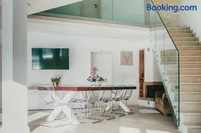 Chalet 2B - Image 2