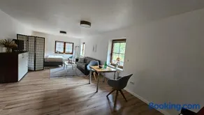 Ruhiges Ferienzimmer mit eigenem Bad am Waldrand - Image 2