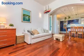Bella Vista Apartment - Image 3