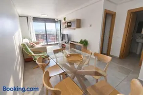 Quiet apartment in Cudón - Image 1