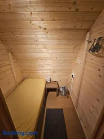 Glamping Pod with Wood Fired Hot Tub - Image 5
