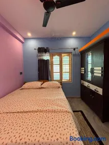 V Square Homestay - Image 1