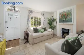 Christmas Cottage - Image 3