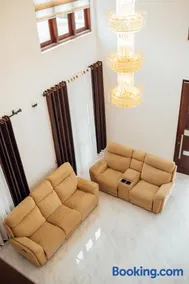 US Apartment - Image 2
