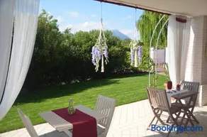 Asso Bed & Breakfast - Image 2